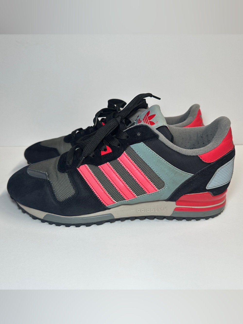adidas ZX 700 Black/Grey/Red B24833 Sneaker Men’s Size 11.5